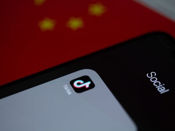 অবৈধ কনটেন্ট মোকাবেলায় যুক্তরাজ্যের নিয়ন্ত্রক সংস্থা Ofcom-এর সঙ্গে X-এর নতুন চুক্তি